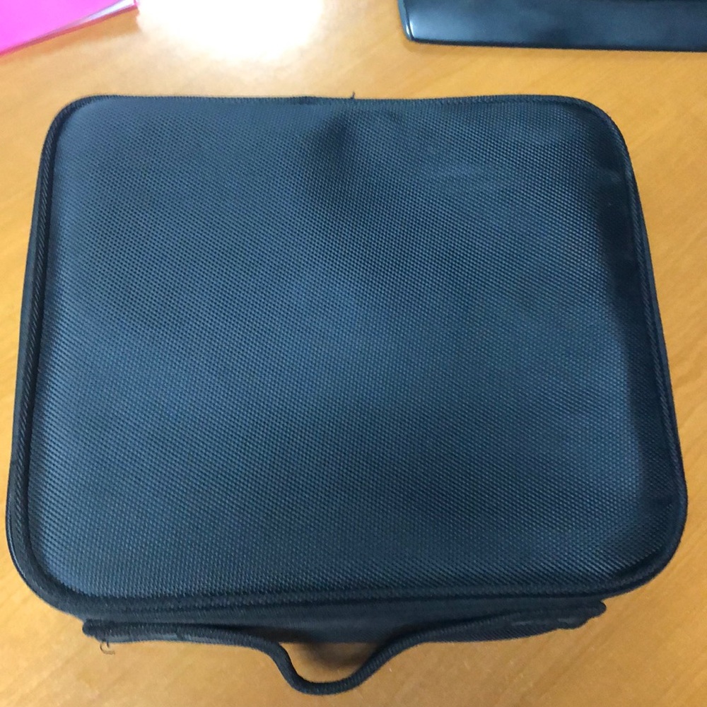 Hard travel case with dividers
